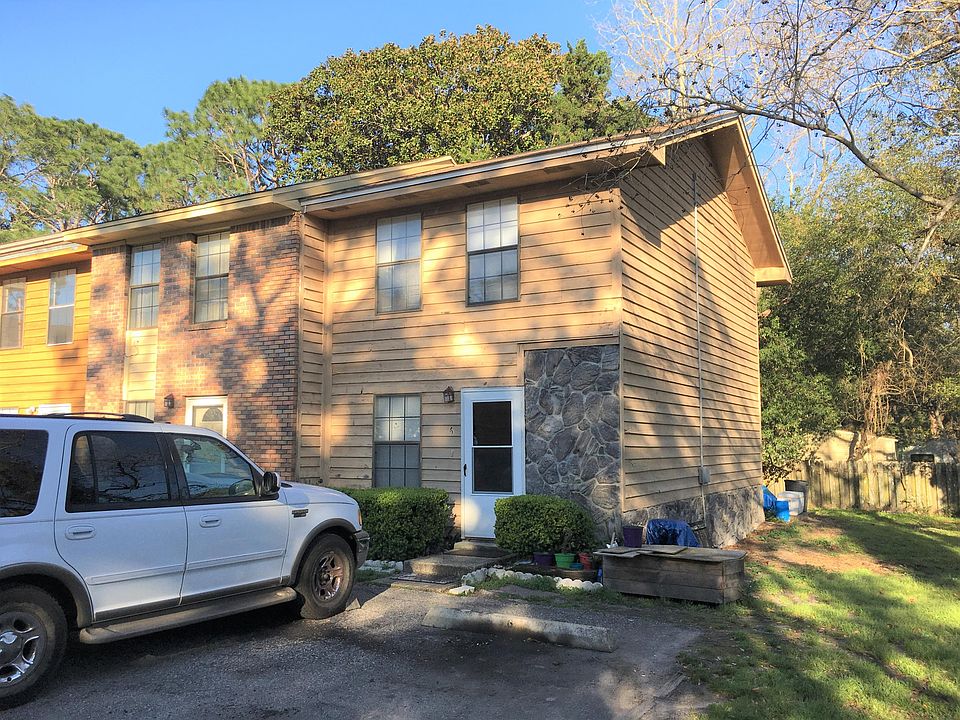 1st image of 611 Center St Unit 6