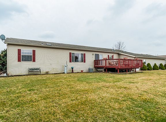 2nd image of 662 Bluebird Cir