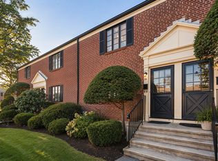 38 Grant Ave UNIT 38, Watertown, MA 02472