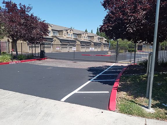 2nd image of 3739 Black Eagle Dr APT 3
