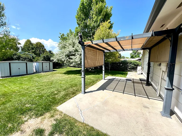 136 Fairway Dr — Photo 26