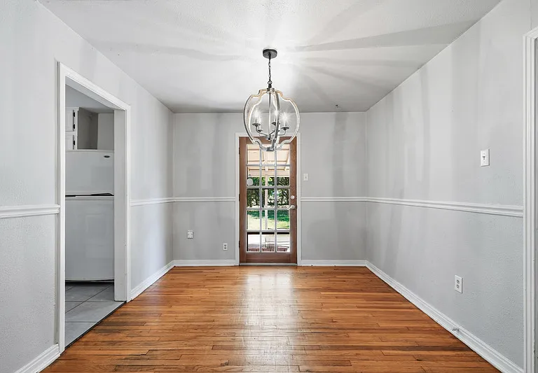 3412 Brady Ave — Photo 11