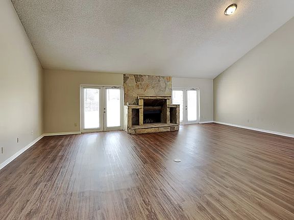 5th image of 1774 Grand Oak Dr