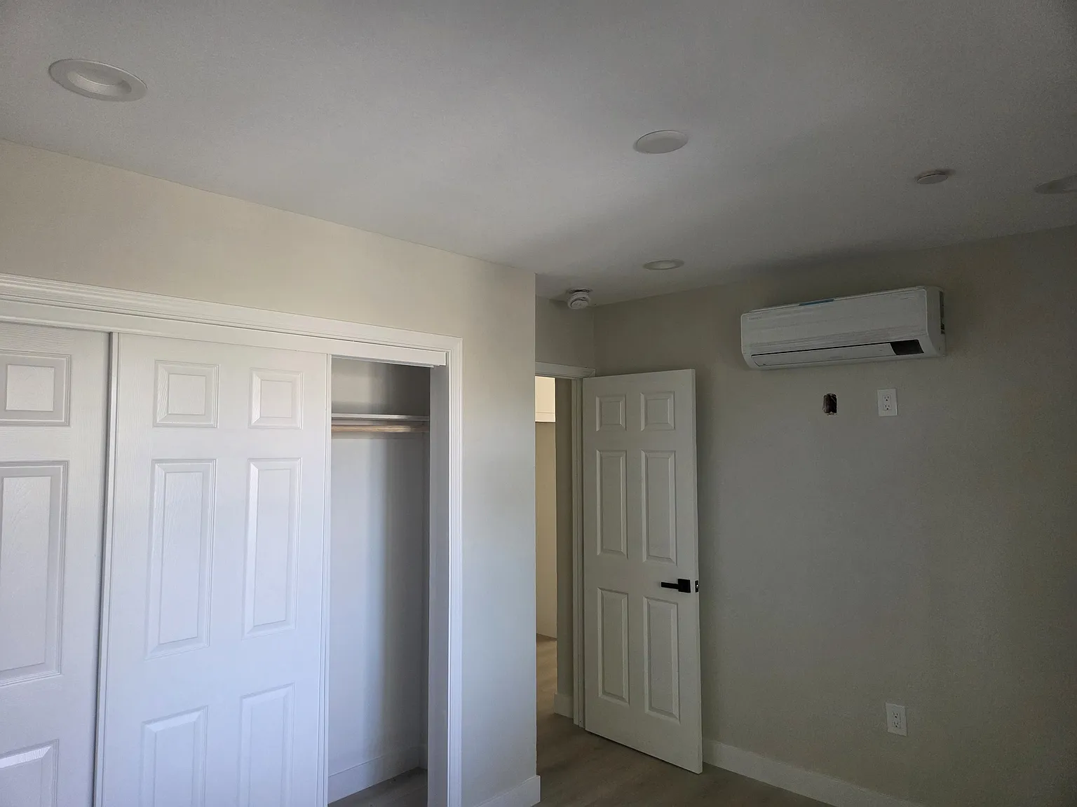 1 bed, 500 sqft, $2,299 — Photo 3