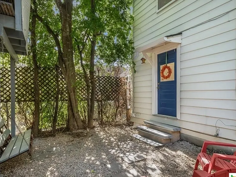 422 Pershing Ave #B — Photo 10
