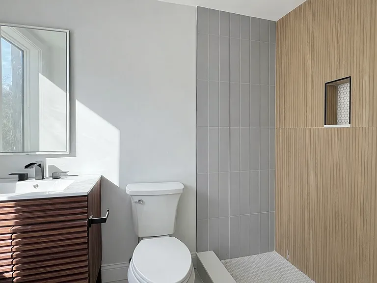 531 Bennington St #2 — Photo 5