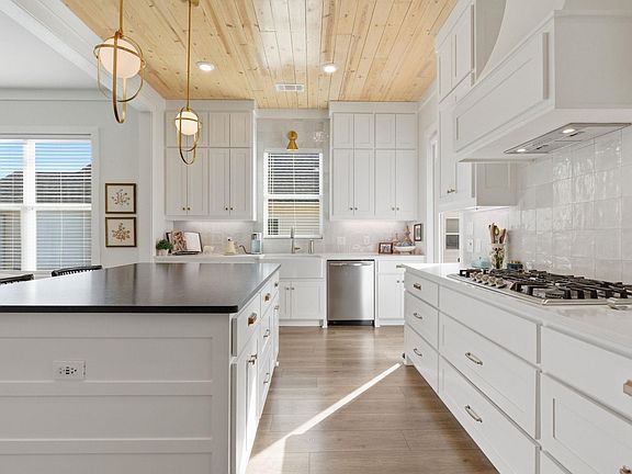 3rd image of 9 W Citron