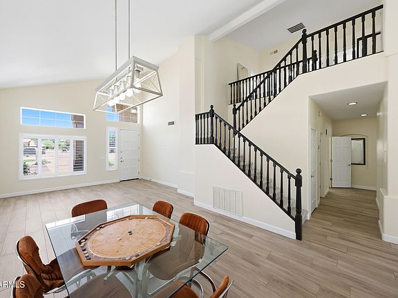 4th image of 740 N BRADLEY Drive