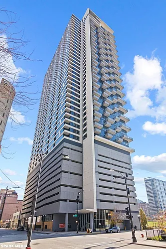 235 W Van Buren St Photo 1
