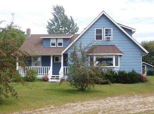 36501 Vickers Dr NE, Cambridge, MN 55008