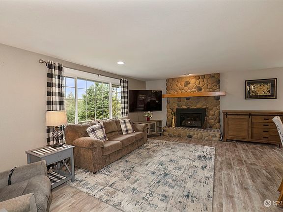 5th image of 10637 SE Horizon Lane E
