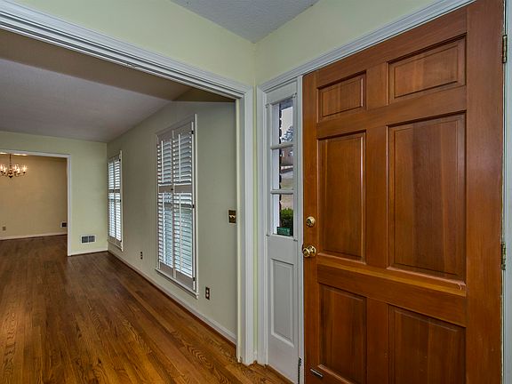 2nd image of 1707 Carl Rd