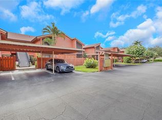 120 Cypress WAY E #B5, NAPLES, FL 34110