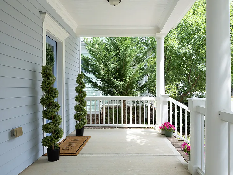 Right side of Front Porch!