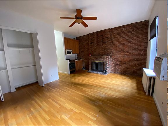 3rd image of 214 W 71st St APT 3R