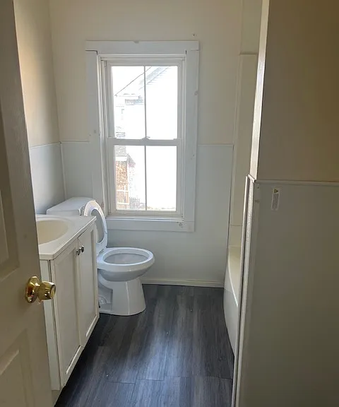 20 Pine St #A — Photo 6