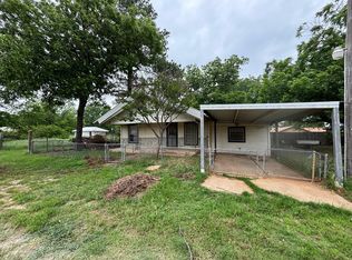 305 W Alley St, Perrin, TX 76486
