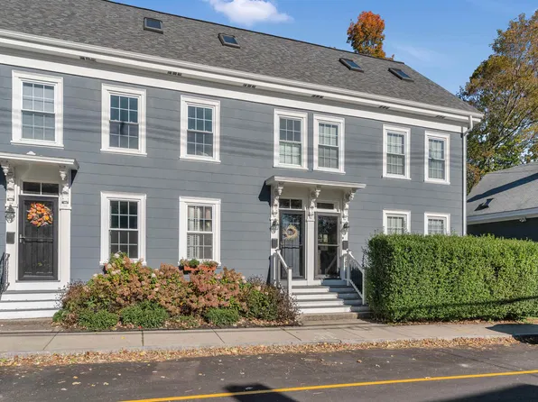 35 Woodbury Avenue, Portsmouth, NH 03801