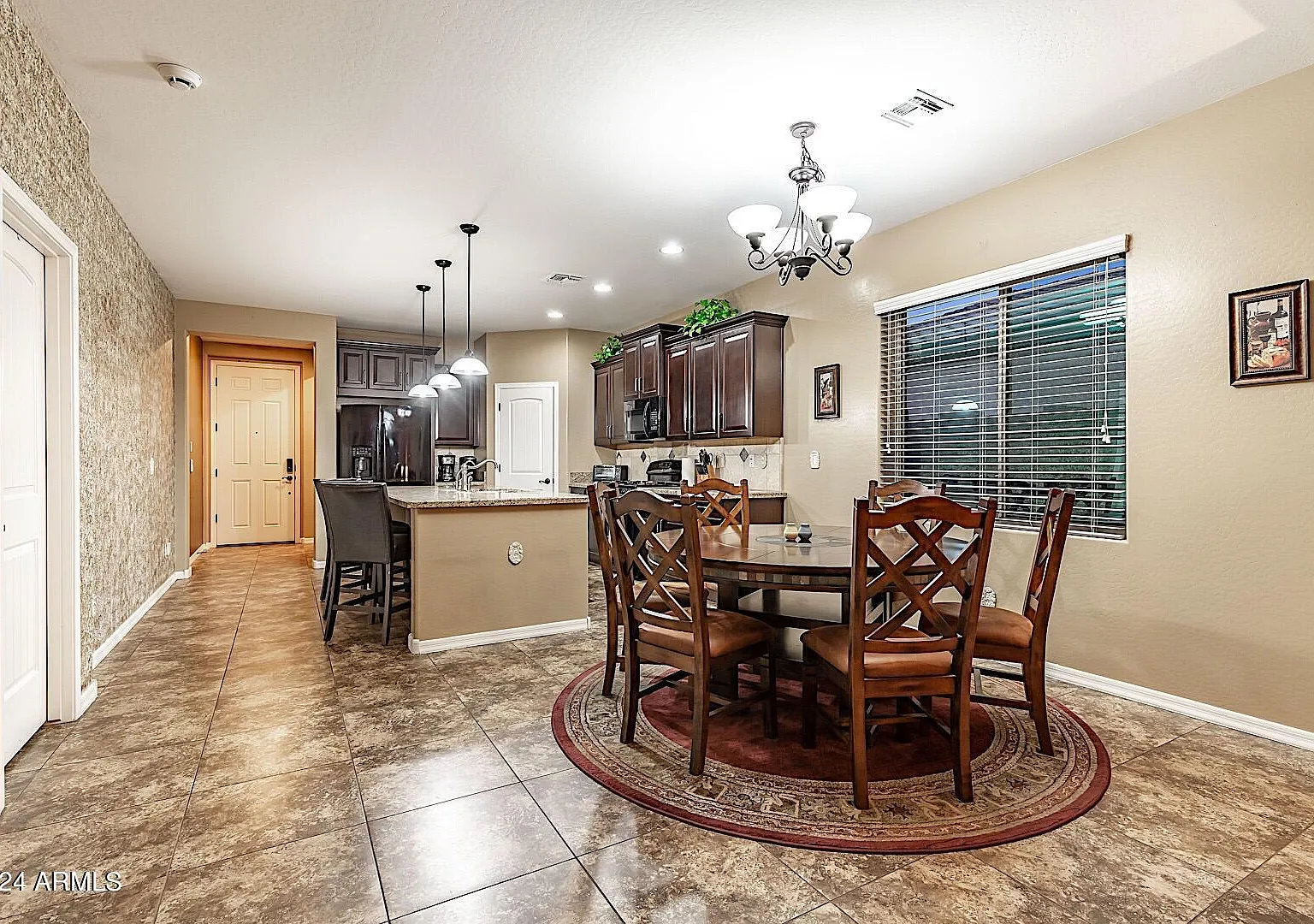 3 bed, 2.5 bath, 1975 sqft, $2,800 — Photo 4