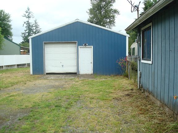 3rd image of 21648 Old Hwy 99 SW