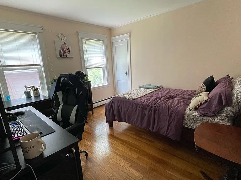 1601 Centre St #1 — Photo 7