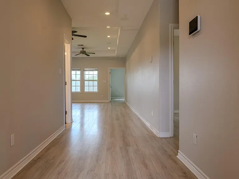 2422 Cardinal Dr — Photo 13