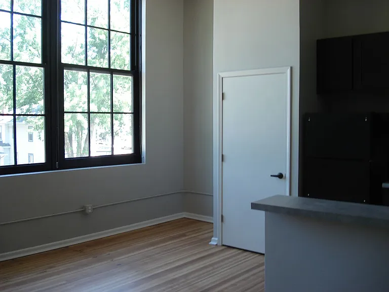 308 E Corning St — Photo 78