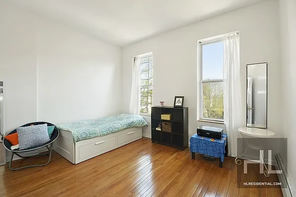 Rented by Highline Residential | media 9