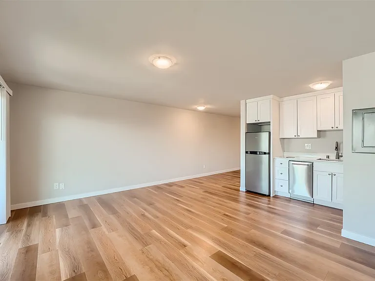 Anne Vista Apartments — Photo 5