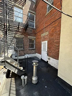 Outdoor, photo 2