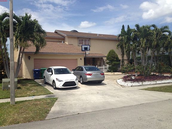 4th image of 6881 NW 45th Ct