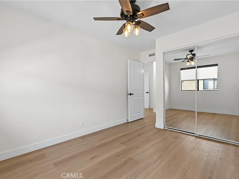 18417 Collins St #D — Photo 39