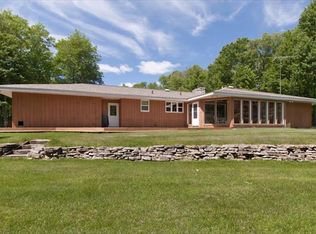 W7250 Saint Paul Rd, Crivitz, WI 54114