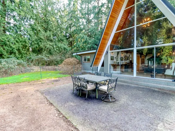 18014 41st Street Court E, Lake Tapps, WA 98391