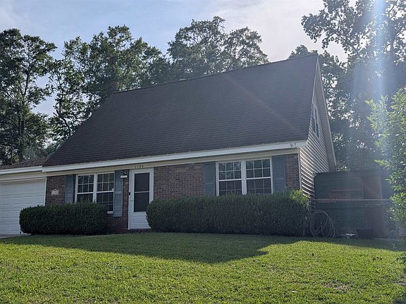 3rd image of 1124 Winifred Dr
