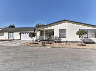 22241 Nisqually Rd SPC 97, Apple Valley, CA 92308