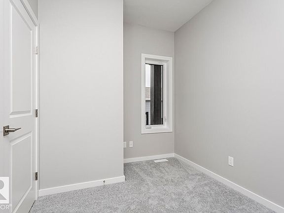 5th image of 2480 Egret Loop