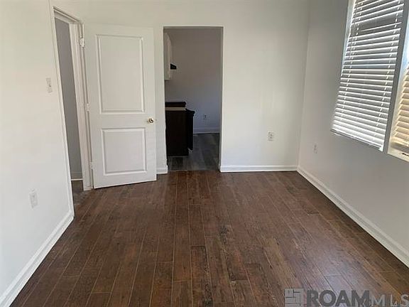 4th image of 836 S 17th St