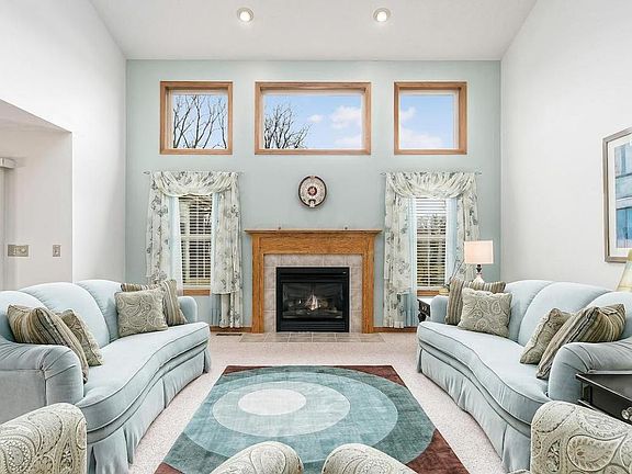 5th image of 4870 Tayport Ave