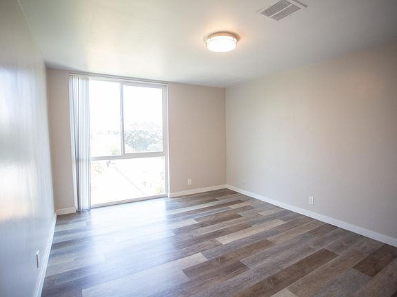2nd image of 165 N Michigan Ave APT 401
