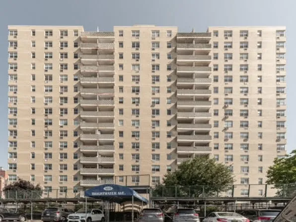 1311 Brightwater Avenue image 1 of 11