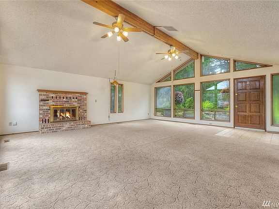 2nd image of 12525 237th Avenue Ct E