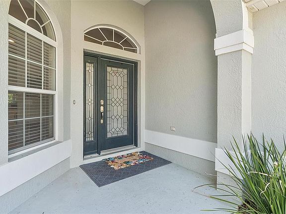 3rd image of 1027 Urico Golf Rd