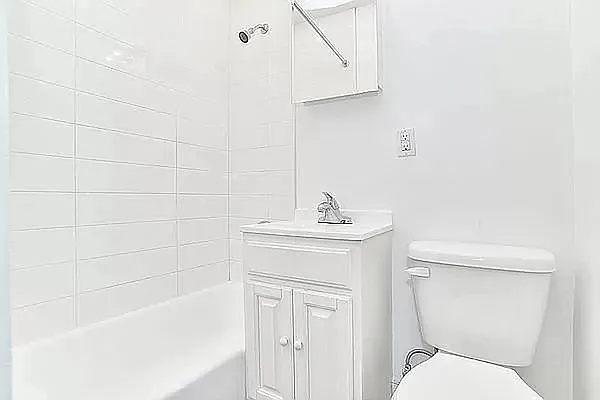 Rented by Living New York | media 8