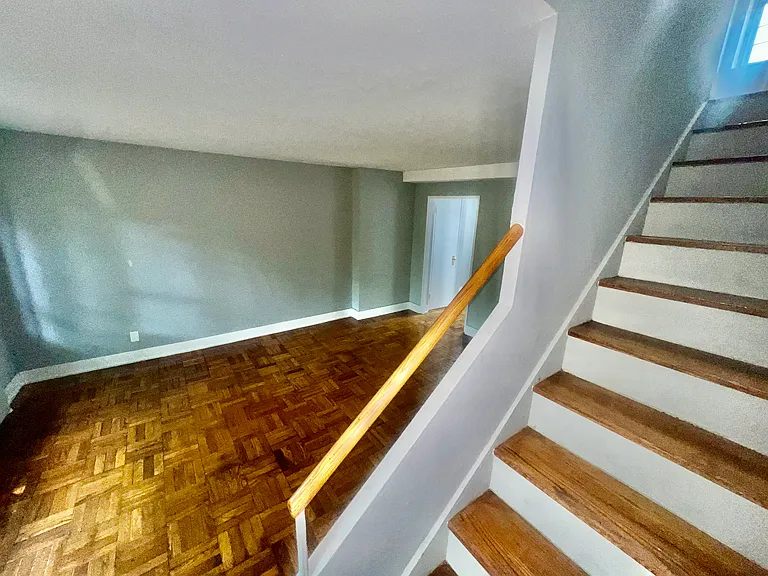 189-15 73rd Ave #B — Photo 3