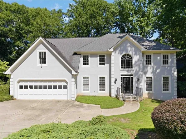 275 Sageglen Rd, Lawrenceville, GA 30044