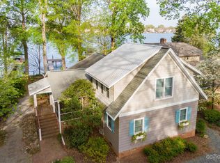 3244 Lake Shore Rd S, Denver, NC 28037