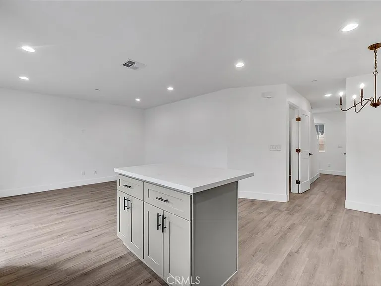 16385 Valencia Ave #3 — Photo 9