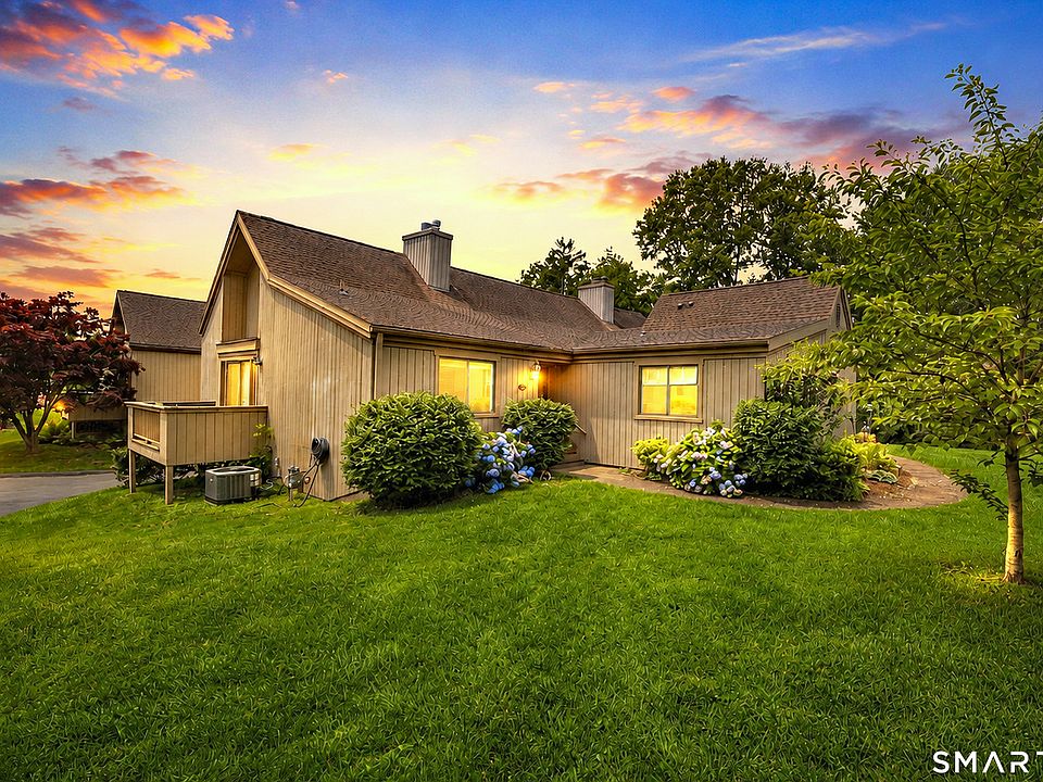 1st image of 407 Montauk Lane #B