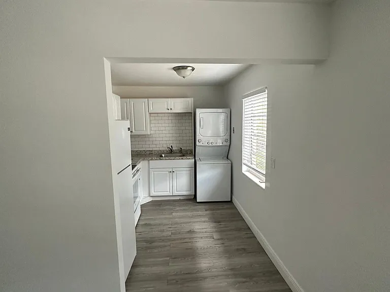535 Spencer Dr — Photo 10